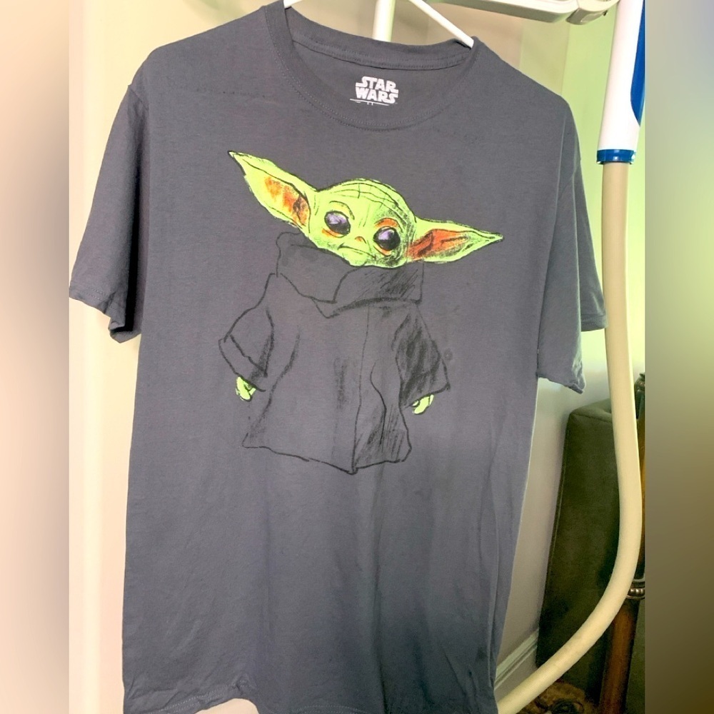 Men’s Gray Medium Yoda T-shirt, NWOT